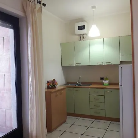 Window On The Sea Apartment *